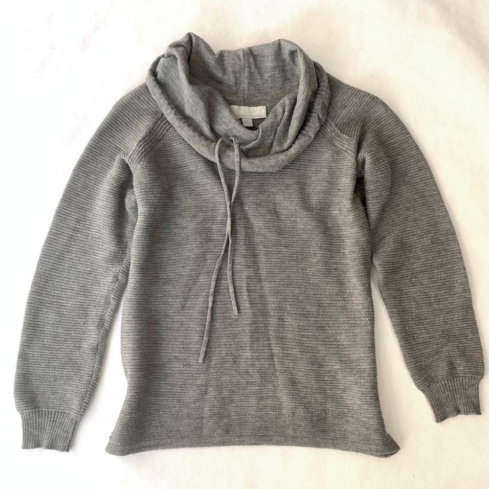 Carolyn Taylor gray cowl neck sweater - size small